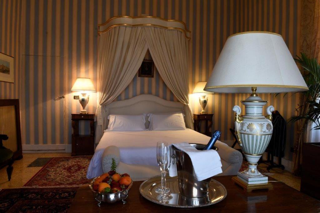 Palazzo Cherubini - Wellness e Spa Rossano Esterno foto